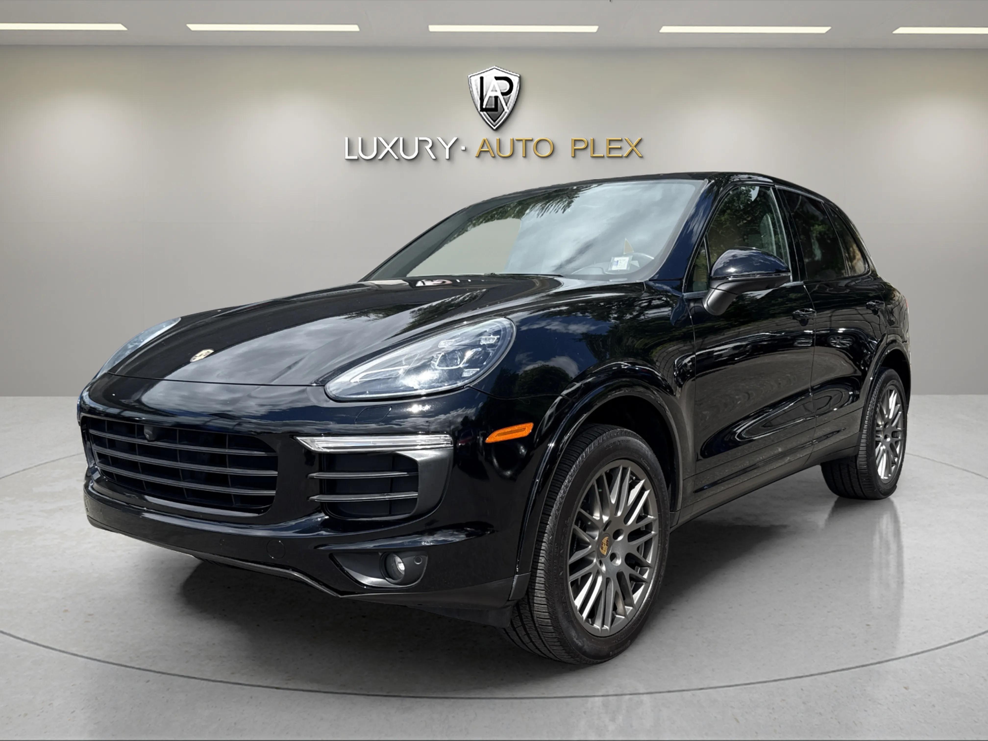 2018 Porsche Cayenne's photo