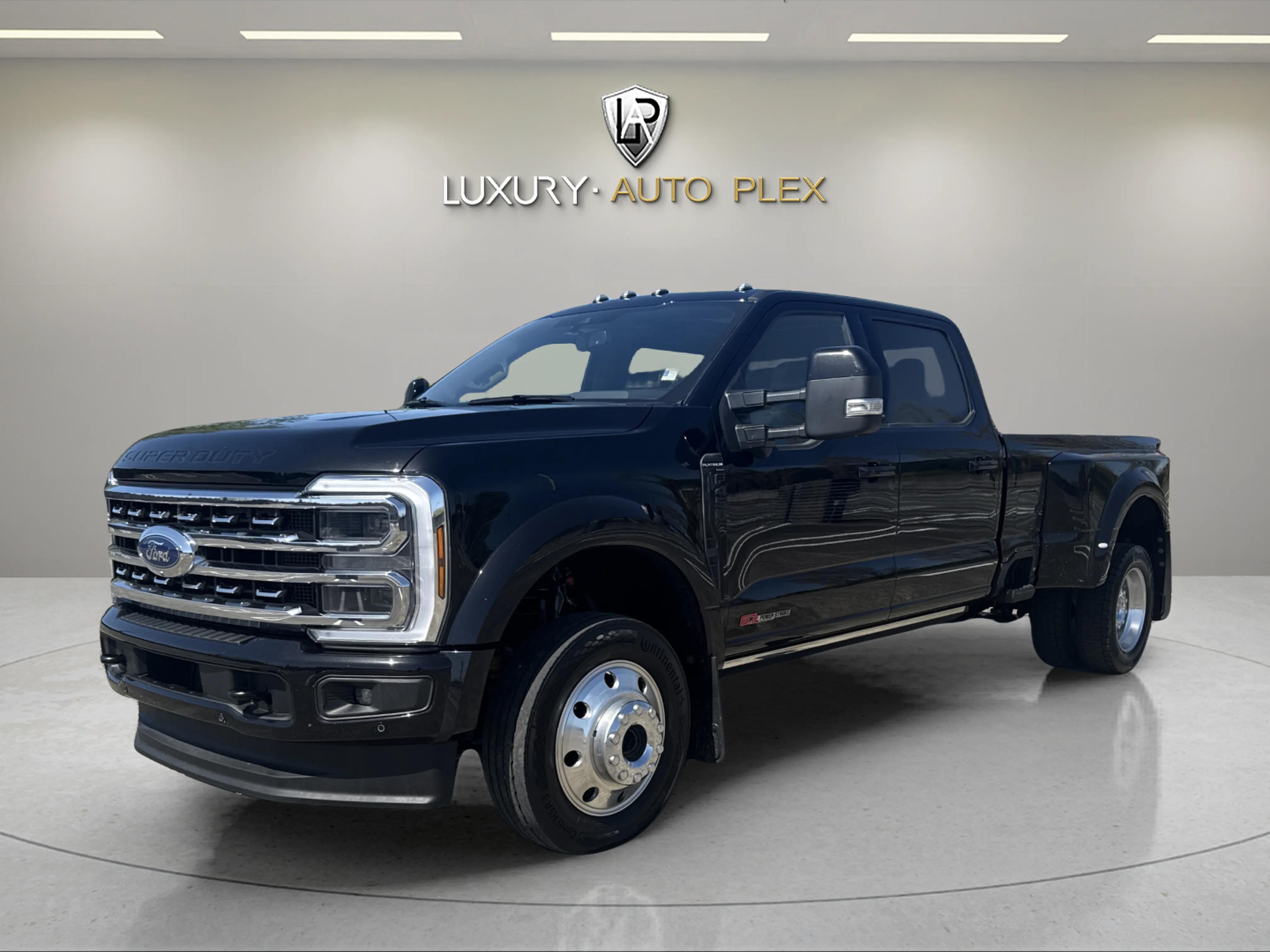 2025 Ford F-450 Platinum 4x4 Crew Cab 8' Box DRW's photo
