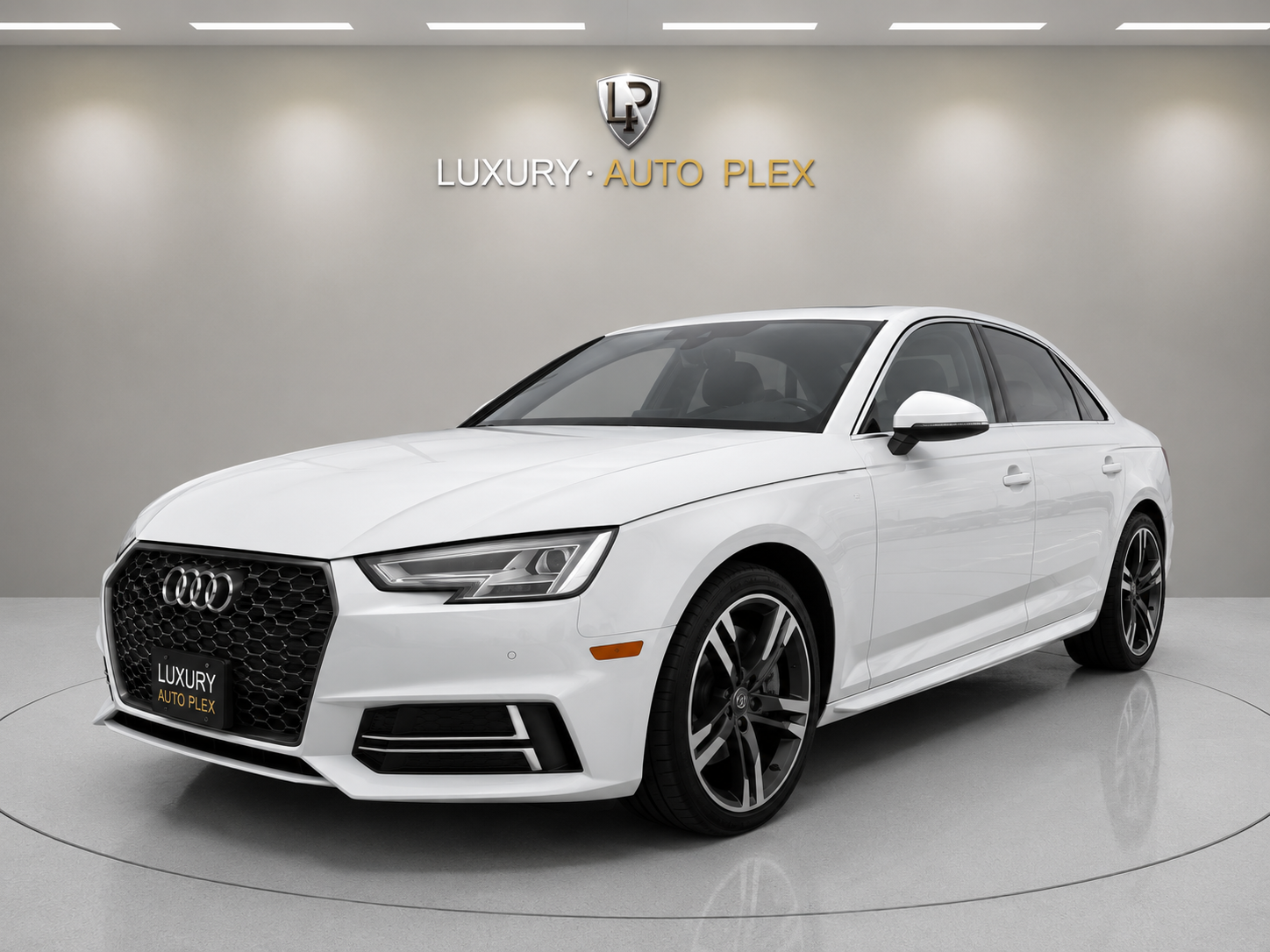2018 Audi A4 2.0T quattro S tronic Premium Plus's photo