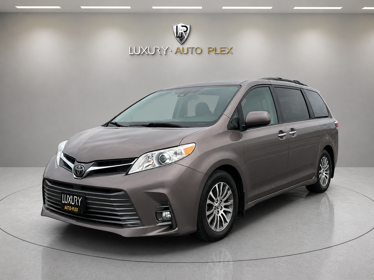 2018 Toyota Sienna XLE
