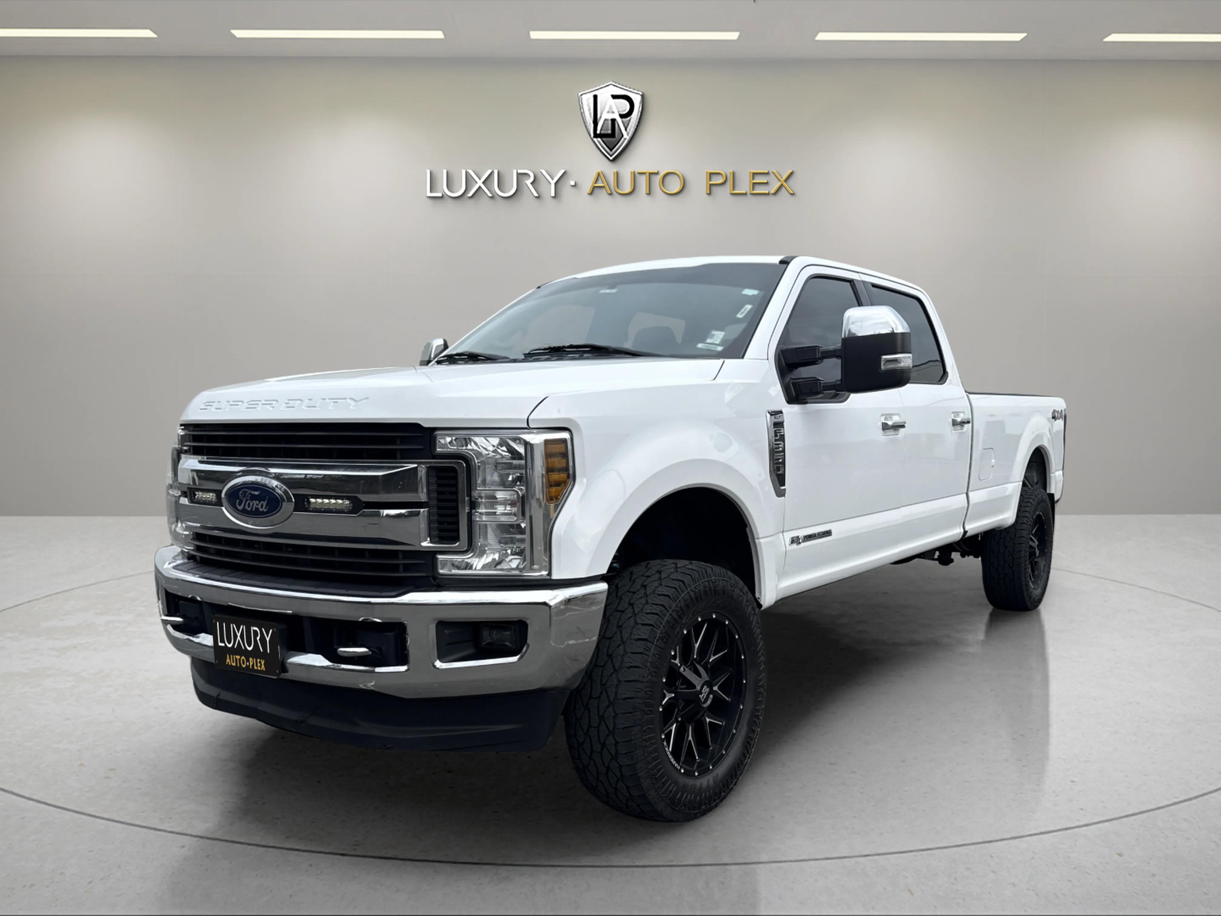 2019 Ford F-350 XLT 4x4 Crew Cab 6-1/2' Box SRW's photo