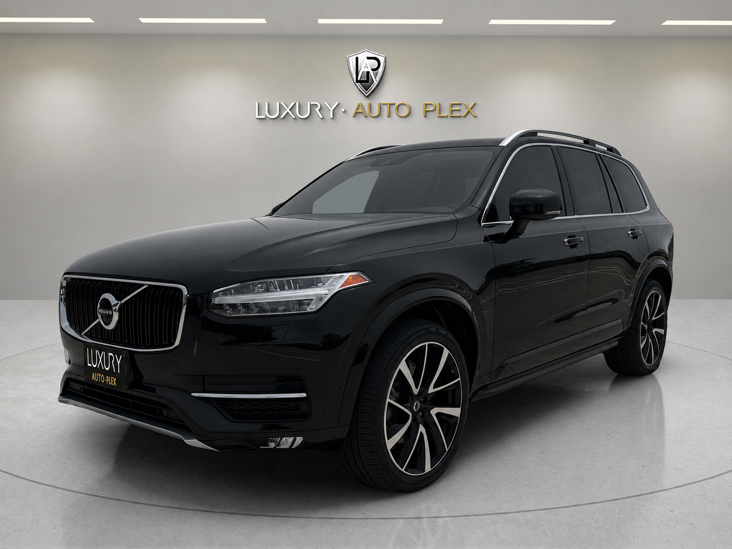 2019 Volvo XC90 T6 Momentum AWD's photo