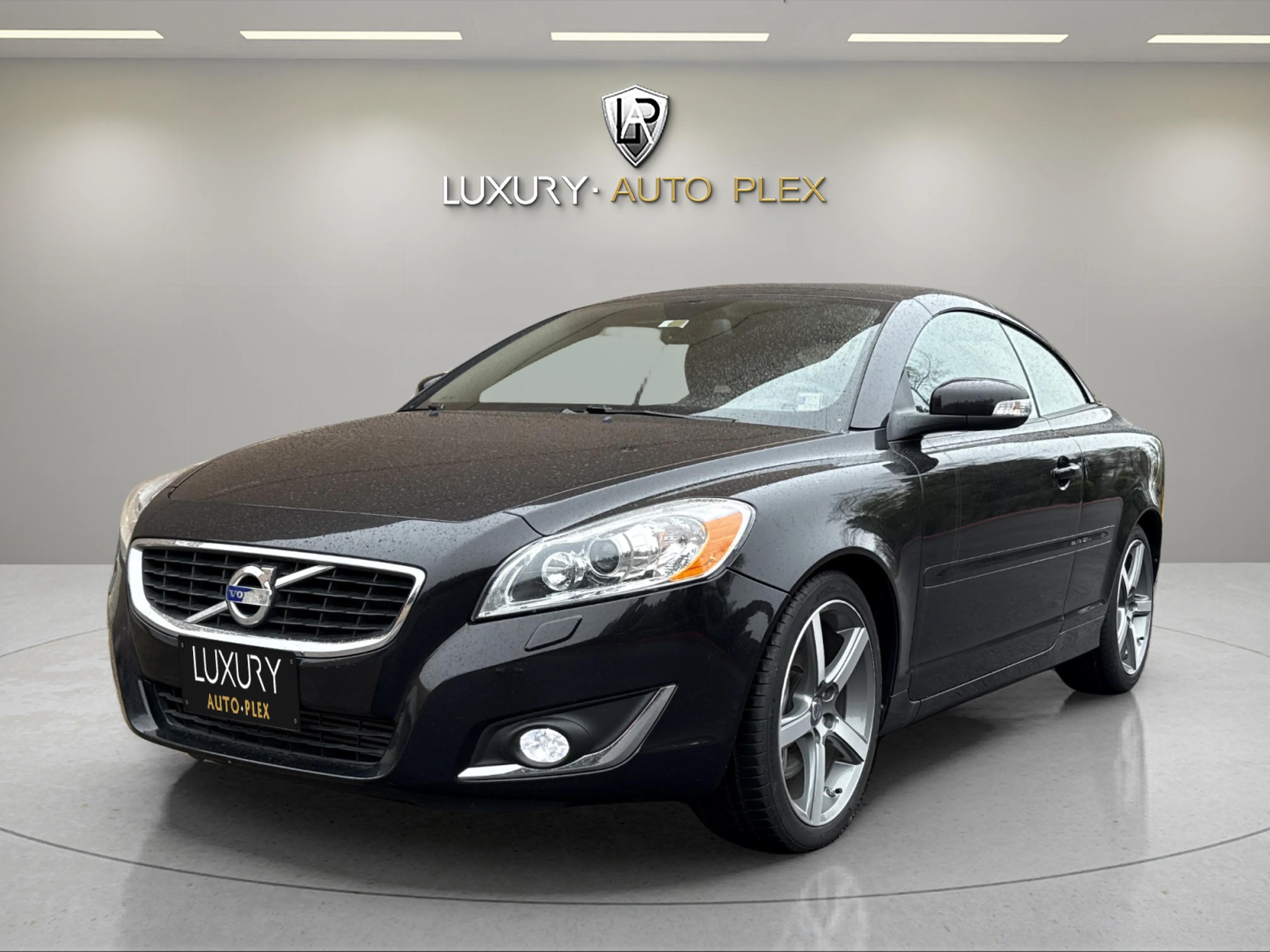 2013 Volvo C70 T5's photo