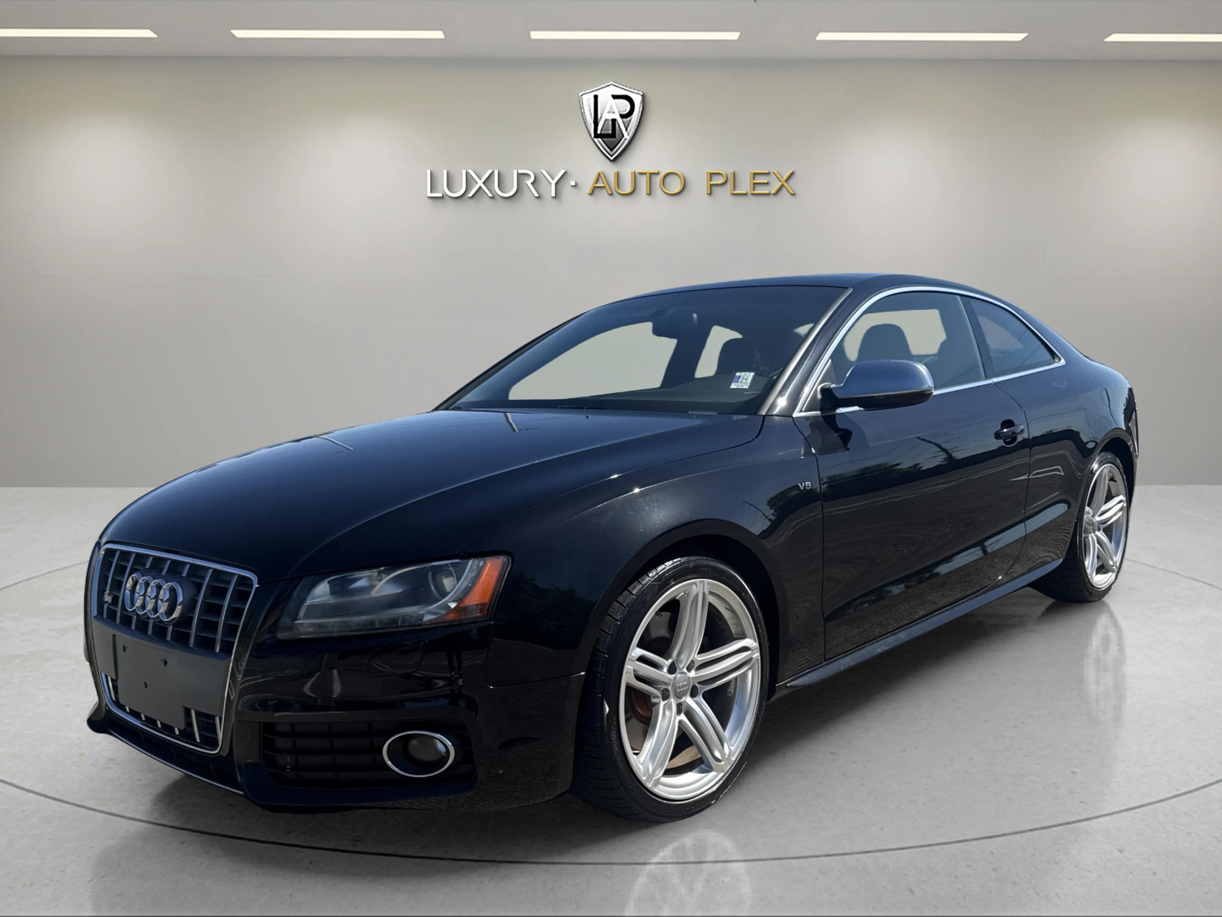 2011 Audi S5 4.2 quattro Tiptronic Premium Plus's photo